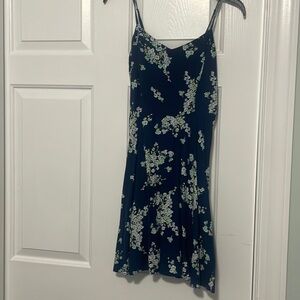 Old navy juniors navy floral dress